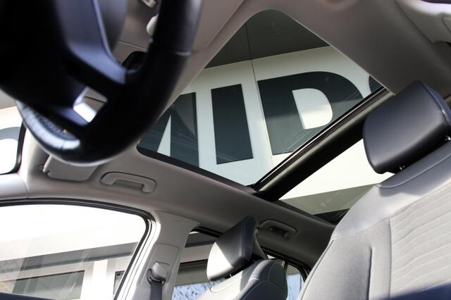 KIA SPORTAGE 1.6 T-GDi Plug-in Hybrid AWD DynamicPlusLine | Pano | Trekhaak