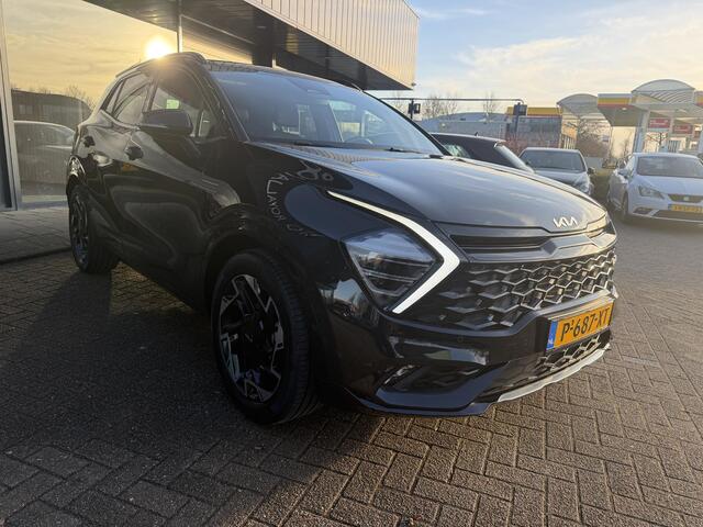 KIA SPORTAGE 1.6 T-GDi Plug-in Hybrid AWD GT-Line AWD | CAMERA | ELEKTRISCH VERSTELBARE STOELEN | STOELVERWARMING | STUURVERWARMING | PANORAMADAK | NAVIGATIE | ALCANTARA INTERIEUR | LED | DODEHOEK DETECTIE | | APPLE CARPLAY / ANDROID AUTO | ADAPTIEVE CRUISECONTROL | 