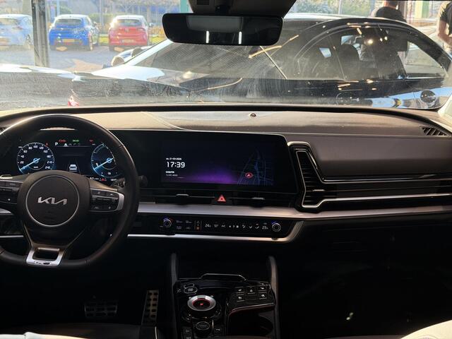 KIA SPORTAGE 1.6 T-GDi Plug-in Hybrid AWD GT-PlusLine AWD | 360 GRADEN CAMERA | ELEKTRISCH VERSTELBARE STOELEN | STOELVERWARMING | STUURVERWARMING | STUURKOELING | PANORAMADAK | NAVIGATIE | LED | DODEHOEK DETECTIE | APPLE CARPLAY / ANDROID AUTO | ADAPTIEVE CRUISECONTR