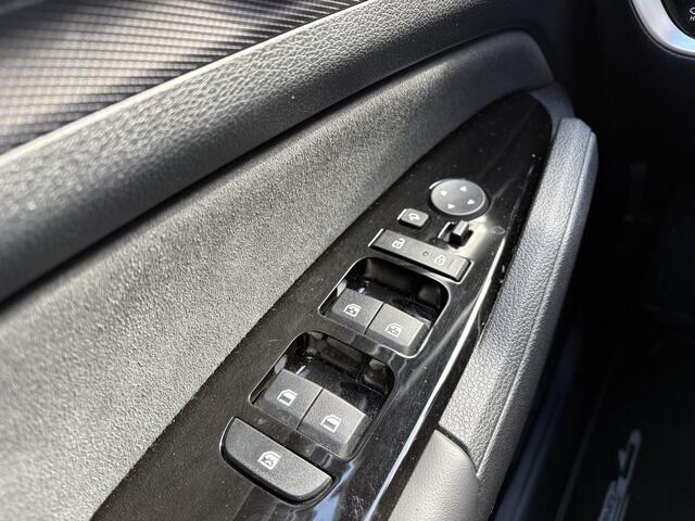 KIA SPORTAGE 1.6 T-GDi Plug-in Hybrid AWD GT-Line, pano, schuifdak