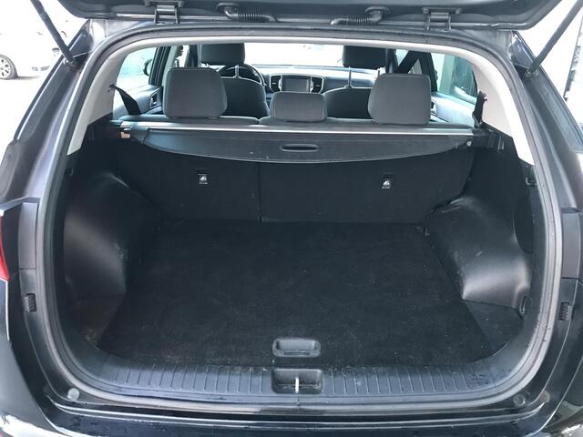 KIA SPORTAGE 1.6 First Edition Navi