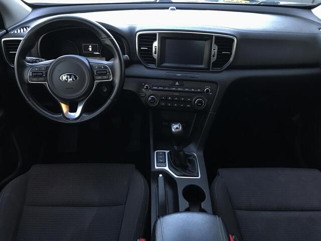 KIA SPORTAGE 1.6 First Edition Navi