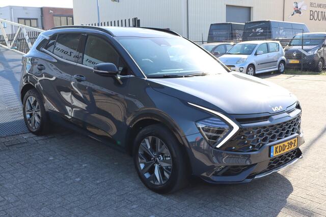 KIA SPORTAGE 1.6 T-GDi Hybrid GT-Line Stoelverwarming voor+achter/Stuurverwarming/Achteruitrijcamera/Apple carplay/Lane assist/Adaptieve cruise control/Dode hoek assistent/DAB/Navigatie/18'' licht metaal
