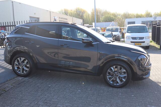 KIA SPORTAGE 1.6 T-GDi Hybrid GT-Line Stoelverwarming voor+achter/Stuurverwarming/Achteruitrijcamera/Apple carplay/Lane assist/Adaptieve cruise control/Dode hoek assistent/DAB/Navigatie/18'' licht metaal