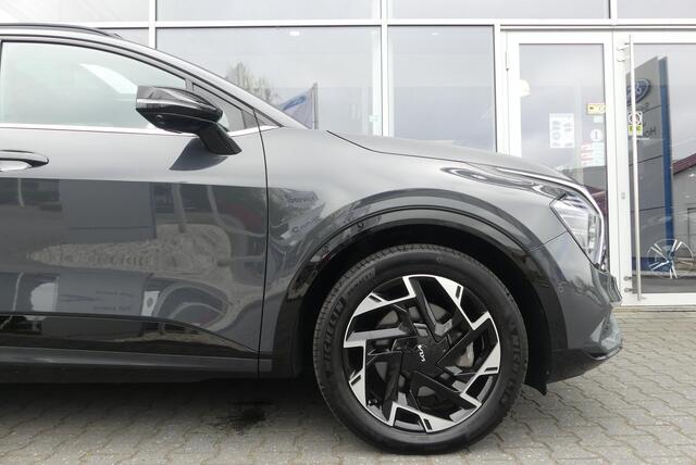 KIA SPORTAGE 1.6 T-GDi Plug-in Hybrid AWD GT-PlusLine TREKHAAK AFNEEMBAAR (1.350KG), PANO, 360° CAMERA, MEMORY, WINTER PACK, ADAPT. CRUISE, CLIMA, NAVI, PDC V&A, APPLE CARPLAY/ANDROID AUTO, BLIS, KEYLESS, HARMAN/KARDON, ELEKT. ACHTERKLEP, ELEKT. PASSAGIERSSTOEL, STOEL