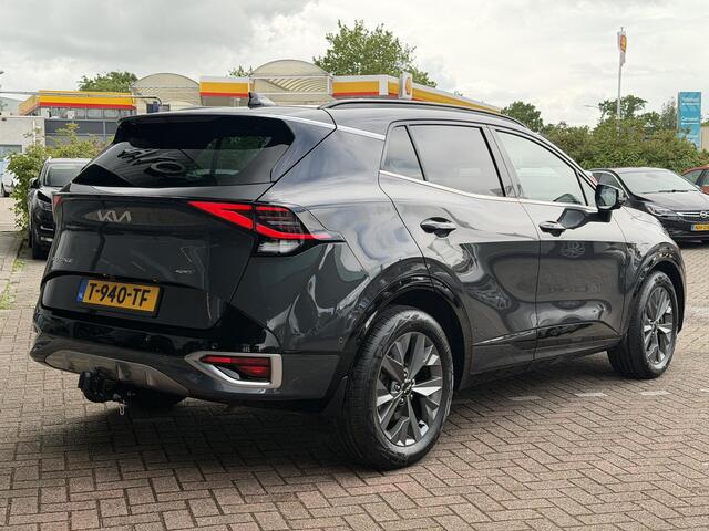 KIA SPORTAGE 1.6 T-GDi Plug-in Hybrid AWD DynamicPlusLine PANORAMADAK | CAMERA | ELEKTRISCH VERSTELBARE STOELEN | STOELVERWARMING | STUURVERWARMING | NAVIGATIE | ALCANTARA INTERIEUR | LED | DODEHOEK DETECTIE | APPLE CARPLAY / ANDROID AUTO | ADAPTIEVE CRUISECONTROL | A