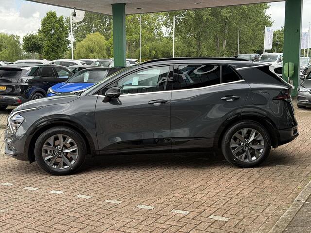 KIA SPORTAGE 1.6 T-GDi Plug-in Hybrid AWD DynamicPlusLine PANORAMADAK | CAMERA | ELEKTRISCH VERSTELBARE STOELEN | STOELVERWARMING | STUURVERWARMING | NAVIGATIE | ALCANTARA INTERIEUR | LED | DODEHOEK DETECTIE | APPLE CARPLAY / ANDROID AUTO | ADAPTIEVE CRUISECONTROL | A