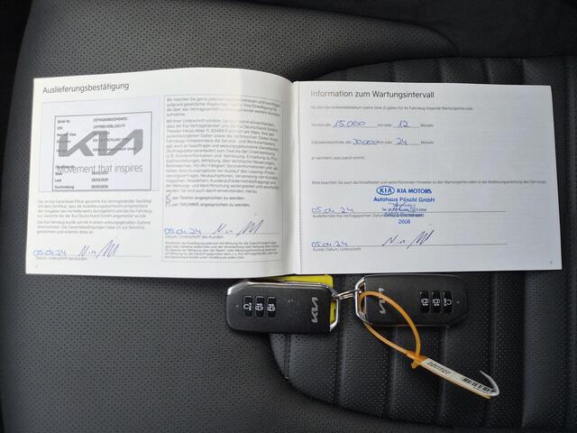 KIA SPORTAGE 1.6 T-GDi Plug-in Hybrid AWD GT-Line / Fabrieksgarantie tot 03-2031 / Dealer onderhouden / 1.350 kg afneembare trekhaak / Harman/Kardon Audio Systeem / Elektrische achterklep / Stuur- Stoel & Achterbank verwarming / Rondomzicht camera / Stoelventilatie / 