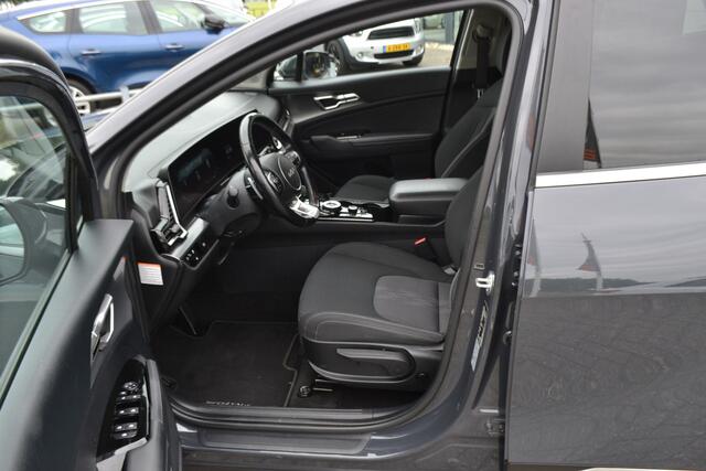 KIA SPORTAGE 1.6 T-GDi Plug-in Hybrid AWD DynamicLine Achteruitrij camera | Stuur en stoel verw. v+a | Trekhaak