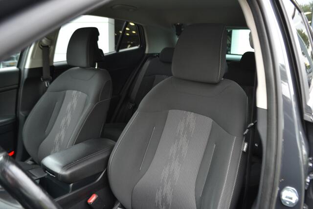 KIA SPORTAGE 1.6 T-GDi Plug-in Hybrid AWD DynamicLine Achteruitrij camera | Stuur en stoel verw. v+a | Trekhaak