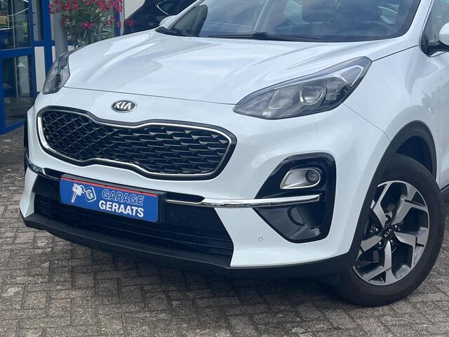 KIA SPORTAGE 1.6 GDI DynamicLine Stoel/stuurwiel verwarming, Camera, Leder, Elektrische bestuurdersstoel, Cruise control, Parkeersensoren V+A