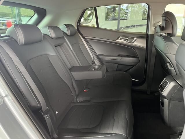 KIA SPORTAGE 1.6 T PHEV DynamicLine AWD | SOH 100% | Stoel-/stuurverwarming | Navi