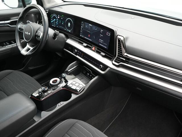 KIA SPORTAGE 1.6 T-GDi Spirit PHEV 266pk Dealer O.H | Panodak | Adaptive Cruise | 360 Camera | Sportstoelen Verwarmd | Apple Carplay | Keyless | BLIS | Stuurverwarming | Pilot Assist | Virtual | Navigatie | DAB | 19"L.M | Plug In Hybrid |