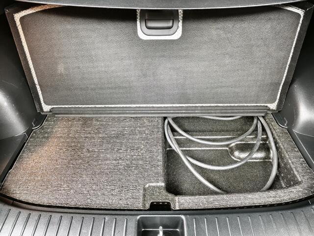 KIA SPORTAGE 1.6 T-GDi Plug-in Hybrid AWD DynamicLine | Apple Carplay/Android Auto | Elektrisch bedienbare achterklep | Lichtmetalen velgen 19"