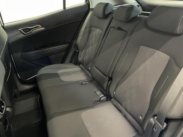 KIA SPORTAGE 1.6 T-GDi PHEV 265pk AWD DynamicLine Airco Navi Carplay Adaptive Cruise Control PDC VA+ Camera 19" LM Velgen Full LED Virtual Cockpit