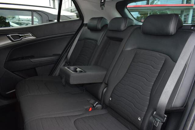 KIA SPORTAGE 1.6 T-GDi Hybrid DynamicPlusLine | Schuif-/ Kanteldak | Stoel- & Stuurverwarming | Dodehoek Assistentie | Tot 10Jr. Kia-Garantie |