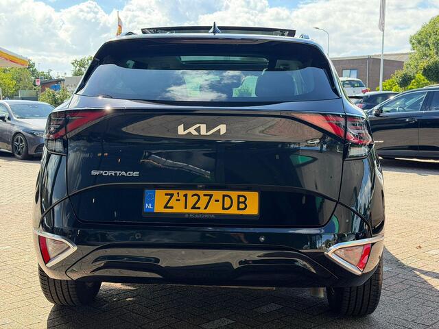 KIA SPORTAGE 1.6 T-GDi Hybrid DynamicPlusLine TREK GEWICHT 1650 KG | LEDER | AWD | 360 GRADEN CAMERA | HARMAN/KARDON | ELEKTRISCH VERSTELBARE STOELEN | STOELVERWARMING | STUURVERWARMING | STOELKOELING | PANORAMADAK | NAVIGATIE | LED | DODEHOEK DETECTIE | APPLE CARPLAY / ANDROID AUTO | ADAPTIEVE CRUISECONTROL | FABRIEK GARANTIE 7 JAAR |