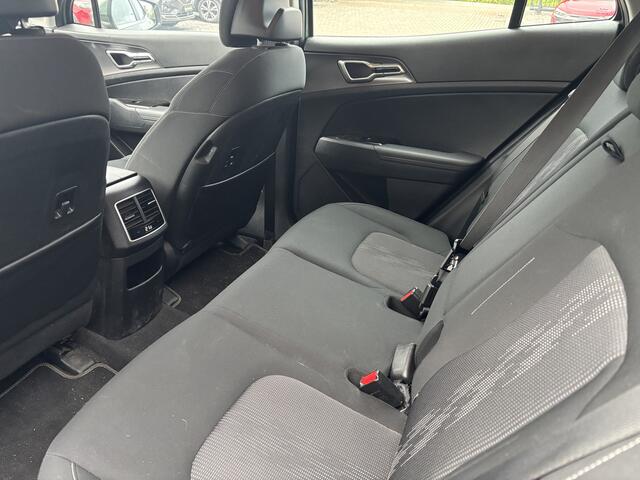 KIA SPORTAGE 1.6 T-GDi Plug-in Hybrid AWD DynamicLine Automaat / Camera / Carplay