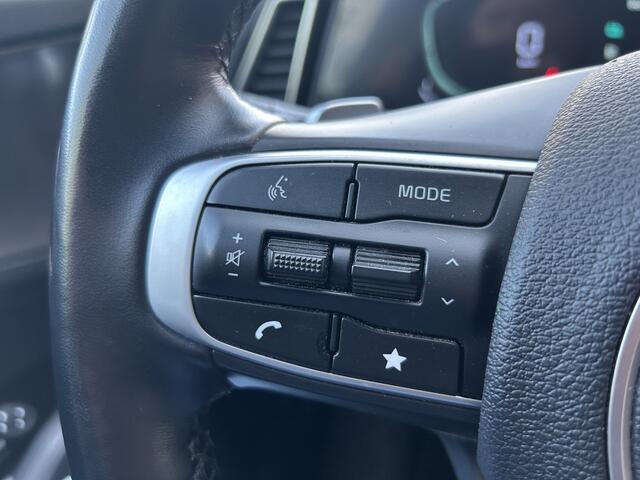 KIA SPORTAGE 1.6 T-GDi Plug-in Hybrid AWD DynamicPlusLine // FULL LED // NAVI + CARPLAY // ADAPTIV CRUISE // ELEK. STOELEN // STOEL + STUURWIELVERWARMING // PDC V+A