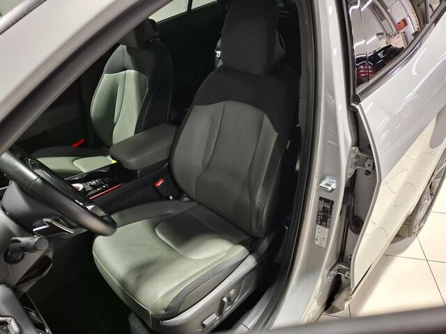 KIA SPORTAGE 1.6 T-GDi Hybrid Dark Edition Stoel en verwarming, Apple Carplay/Android Auto, Navigatie, Camera.
