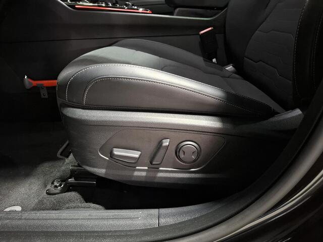 KIA SPORTAGE 1.6 T-GDi Hybrid DynamicPlusLine Stoel en Stuur verwarming, Schuif kantel dak, Apple Carplay/Android Auto, Navigatie, Camera.