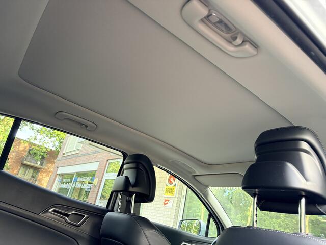 KIA SPORTAGE 1.6 T-GDi Plug-in Hybrid AWD DynamicPlusLine Keyless start&Co/Cruise contr. Adapt./Apple Carply/Elektr. Climate contr./Deel lederen interieur/Schakel paddles aan het stuur Panorama dak/Elektr. autom. airco/Verw. in hoogte verst.b. stoelen/Verw. verst.b. Stuur/Verw. elektr. verst.b. buitenspieg. met dodehoek detectie/Navi Fullmap/Achteruitrijcamera/Parkeersens.
