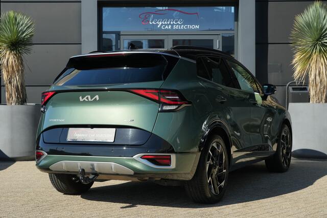 KIA SPORTAGE 1.6 T-GDi Plug-in Hybrid AWD GT-PlusLine | 265 PK | Panoramadak | 360° Camera | Stoelventilatie | Trekhaak | Kia Sportage 1.6 T-GDi Plug-in Hybrid AWD GT-PlusLine met 1.6 liter 4-cilinder benzinemotor en plug-in hybride aandrijving, voorzien van panoramadak, Matrix LED-verlichting, 360° camera, navi