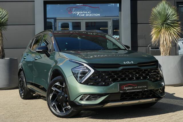 KIA SPORTAGE 1.6 T-GDi Plug-in Hybrid AWD GT-PlusLine | 265 PK | Panoramadak | 360° Camera | Stoelventilatie | Trekhaak | Kia Sportage 1.6 T-GDi Plug-in Hybrid AWD GT-PlusLine met 1.6 liter 4-cilinder benzinemotor en plug-in hybride aandrijving, voorzien van panoramadak, Matrix LED-verlichting, 360° camera, navi