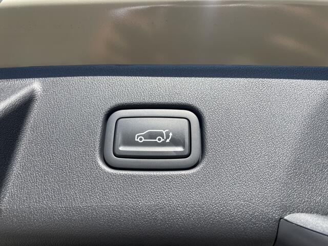 KIA Seltos 1.6 GDi Hyb. X-Line
