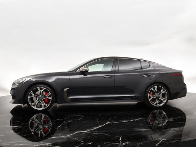 KIA Stinger 3.3 V6 T-GDI AWD GT 370PK - Lederen bekleding - Sportstoelen - Stoel- en stuurverwarming - Sportonderstel - 12 maanden garantie - Volledig dealer-onderhouden