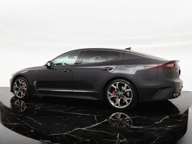 KIA Stinger 3.3 V6 T-GDI AWD GT 370PK - Lederen bekleding - Sportstoelen - Stoel- en stuurverwarming - Sportonderstel - 12 maanden garantie - Volledig dealer-onderhouden