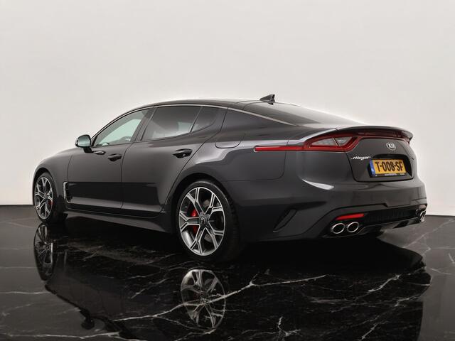 KIA Stinger 3.3 V6 T-GDI AWD GT 370PK - Lederen bekleding - Sportstoelen - Stoel- en stuurverwarming - Sportonderstel - 12 maanden garantie - Volledig dealer-onderhouden