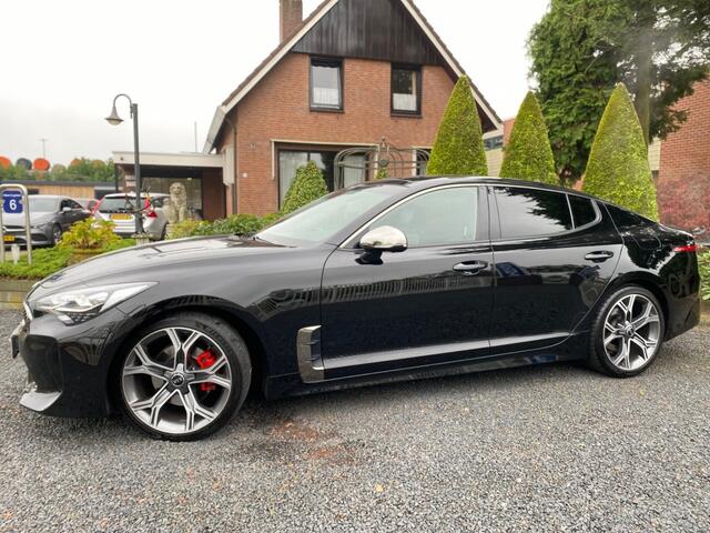 KIA Stinger 2.2 CRDI GT-LINE FULL OPTION Panodak LED Harman Kardon Head-up Carplay