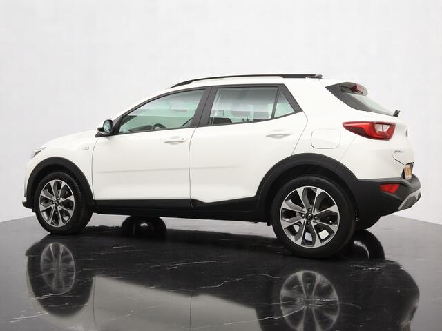 KIA Stonic 1.0 T-GDi DynamicLine - Navigatie - Camera - Airco - Cruise control - 17 inch LM velgen - Fabrieksgarantie tot 03-2027