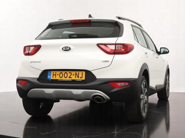 KIA Stonic 1.0 T-GDi DynamicLine - Navigatie - Camera - Airco - Cruise control - 17 inch LM velgen - Fabrieksgarantie tot 03-2027