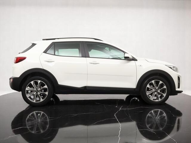 KIA Stonic 1.0 T-GDi DynamicLine - Navigatie - Camera - Airco - Cruise control - 17 inch LM velgen - Fabrieksgarantie tot 03-2027