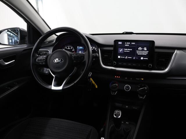 KIA Stonic 1.0 T-GDi MHEV DynamicLine | Trekhaak | Parkeercamera | Apple Carplay/Android Auto | Climate Control | Cruise Control | Navigatie via Carplay |
