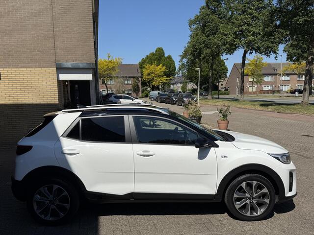 KIA Stonic 1.0 T-GDi Sports Edition / Airco/ Navigatie/ Cruise/ Apple carplay/ LED/ PDC/ LMV