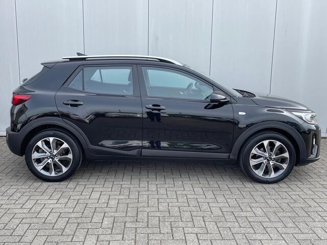 KIA Stonic 1.0 T-GDi DynamicLine Navigatie, Airco, Cruise Control, 17"Lm, Trekhaak, Achteruitrijcamera