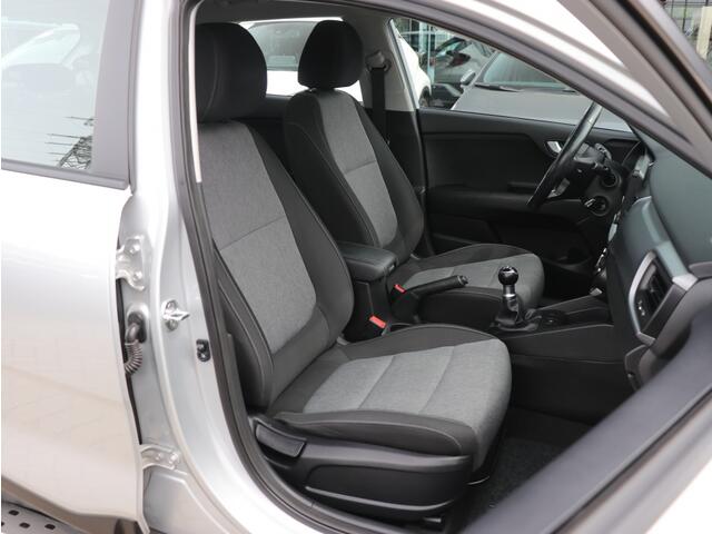 KIA Stonic 1.2 MPi ComfortPusLine Navigator I Trekhaak I Camera