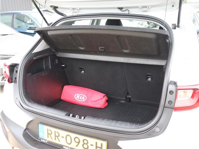 KIA Stonic 1.2 MPi ComfortPusLine Navigator I Trekhaak I Camera
