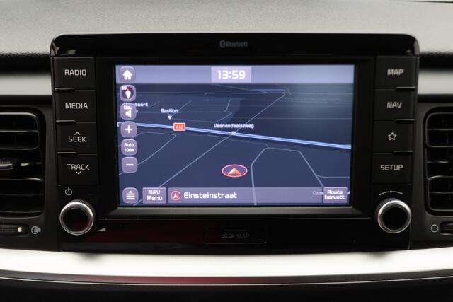 KIA Stonic 1.2 MPi ComfortPlusLine Navigator Camera, Apple Carplay, Navigatie, Cruise, DAB, PDC