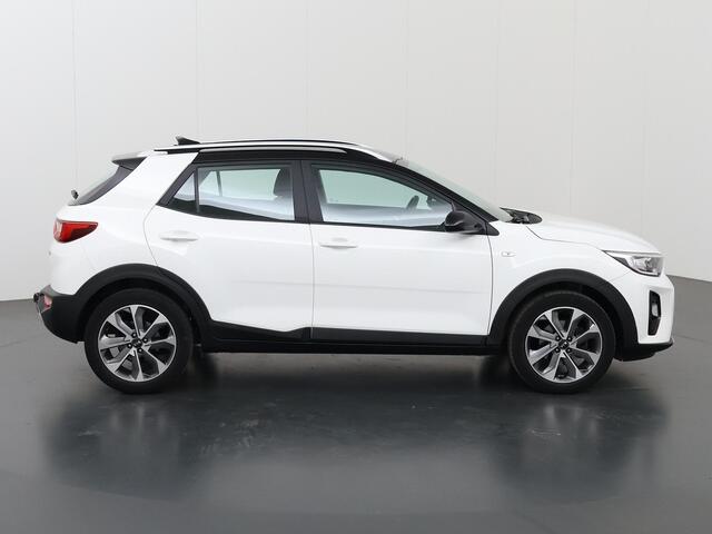 KIA Stonic 1.0 T-GDi DynamicLine | Trekhaak | Navigatie | Parkeercamera | Airco | Cruise Control |
