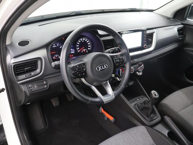 KIA Stonic 1.0 T-GDi DynamicLine | Trekhaak | Navigatie | Parkeercamera | Airco | Cruise Control |