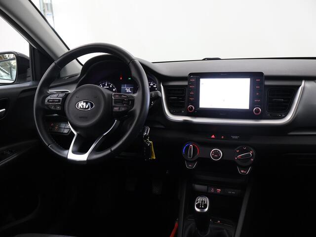 KIA Stonic 1.0 T-GDi DynamicLine | Trekhaak | Navigatie | Parkeercamera | Airco | Cruise Control |