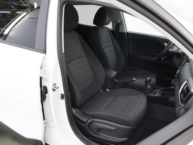 KIA Stonic 1.0 T-GDi MHEV DynamicPlusLine | Navigatie | Parkeercamera | Stoelverwarming | Keyless Go |