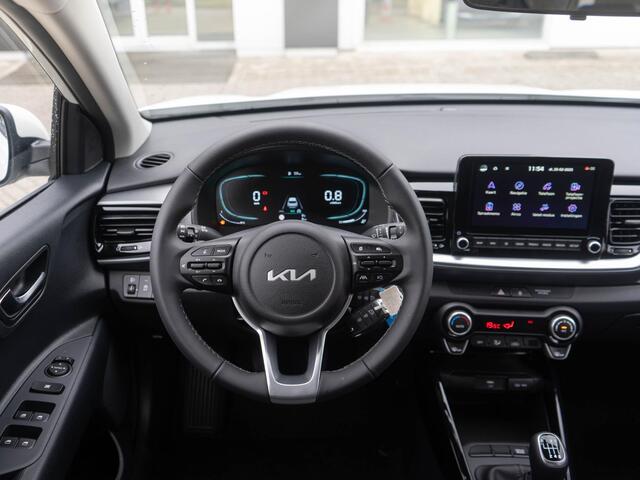 KIA Stonic 1.0 T-GDi MHEV DynamicLine ANWB Private Lease v.a 373,- ¤ | Op voorraad | Navigatie | PDC |