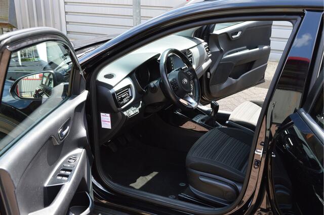 KIA Stonic 1.0 T-GDi DynamicPlusLine O.a: Clima, Navi, Cruise, Camera, Carplay, Rijklaar, Etc. All-in prijs!