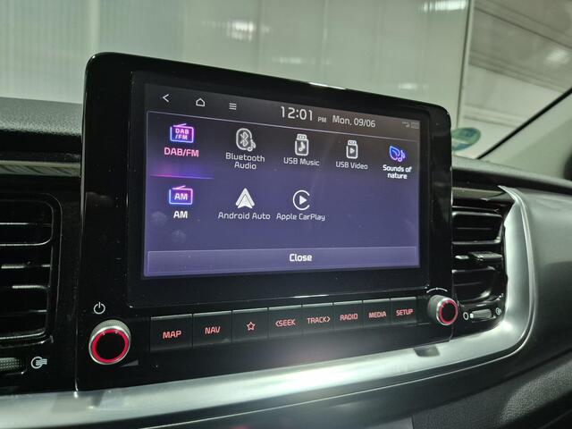 KIA Stonic 1.0 T-GDi MHEV DynamicPlusLine , Apple Carplay/Android Auto, stoel en stuur verwarming, Camera.