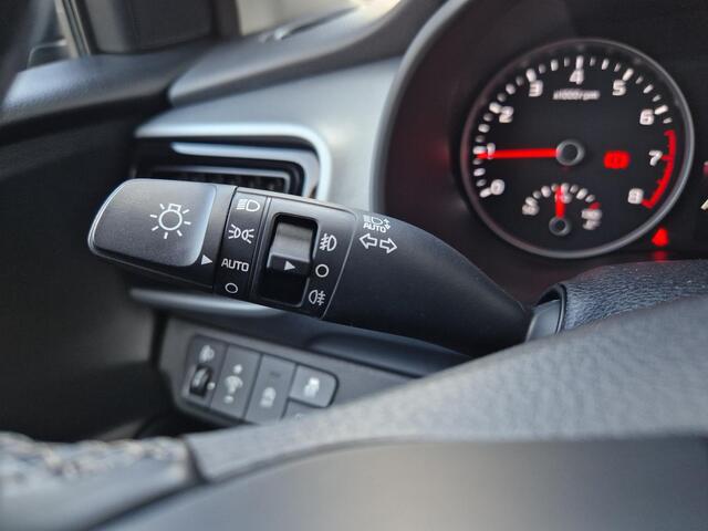 KIA Stonic 1.0 T-GDi MHEV DynamicLine | Navigatie | Climate | Cruise | Camera | PDC |